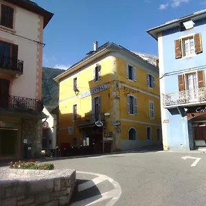 Central 2*, Saint-Pierre-dʼAlbigny France